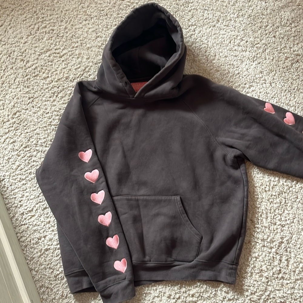 DANDY WORLD WIDE HEART ON MY SLEEVE HOODIE/SWEATSHIRT